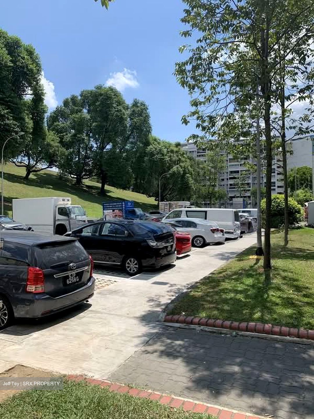 Yishun Street 22 (D27), Shop House #530578631